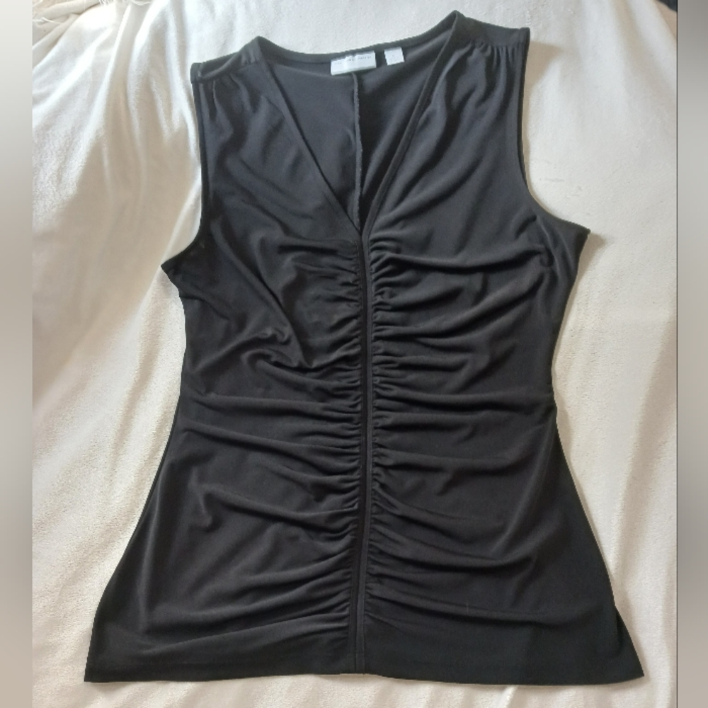 New York and Company size M